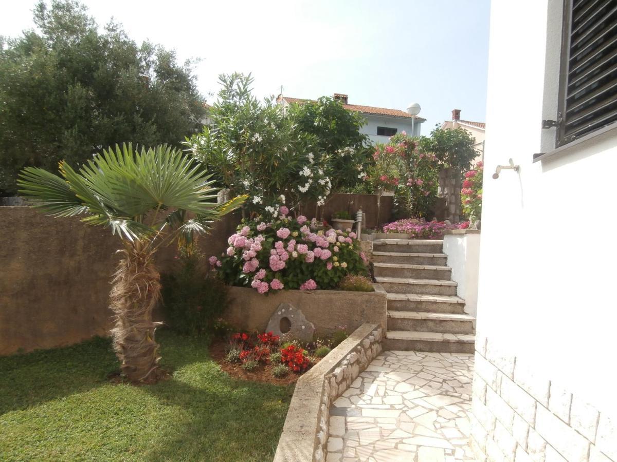 Apartments Mira Krk Кърк Екстериор снимка