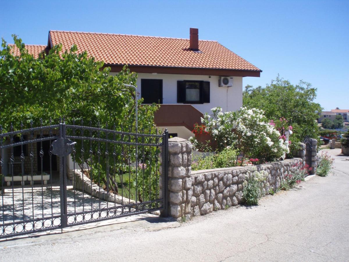 Apartments Mira Krk Кърк Екстериор снимка