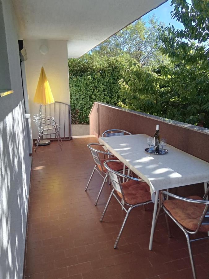 Apartments Mira Krk Кърк Екстериор снимка