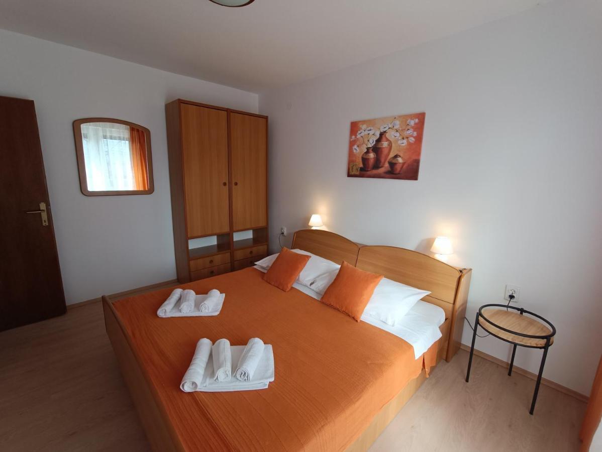 Apartments Mira Krk Кърк Екстериор снимка